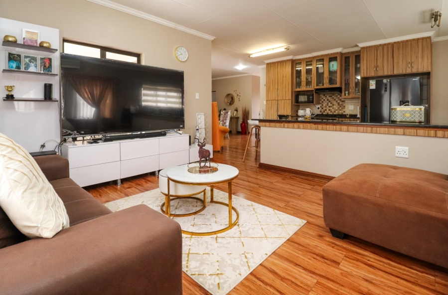 3 Bedroom Property for Sale in Wilkoppies North West